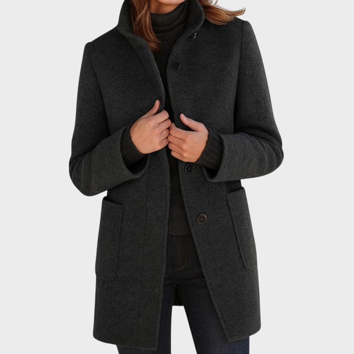 Dalila | Eleganter Mantel mit Knöpfen