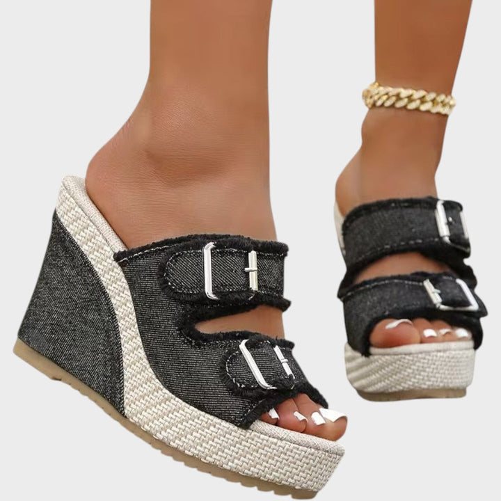 Atelier | Fray Edge Wedge Sandalen