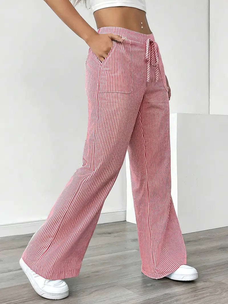 KARINA | STYLISCHE STREIFENHOSE