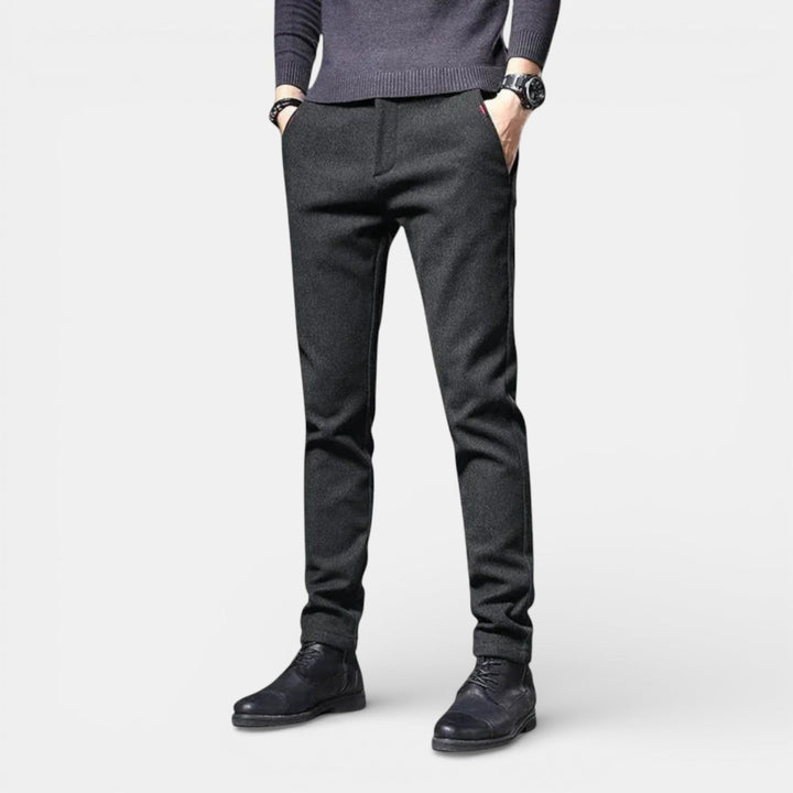 Ignaz™ | Schlanke Tapered-Hose mit glatter Oberfläche