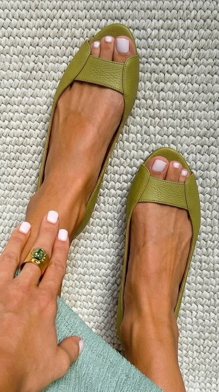Adelina | Goldene Komfortsandalen
