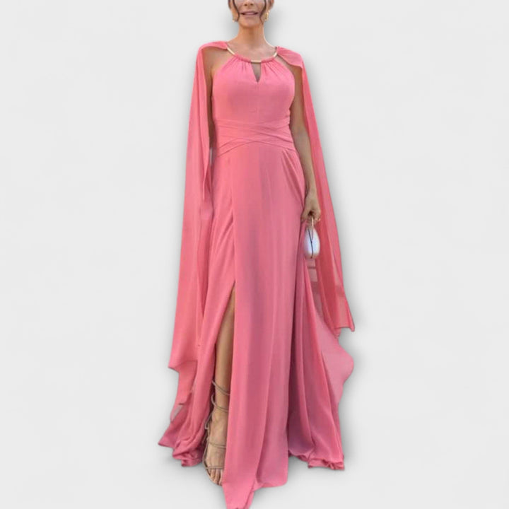 Mabel | Elegante Maxikleider mit Cape und hohem Schlitz