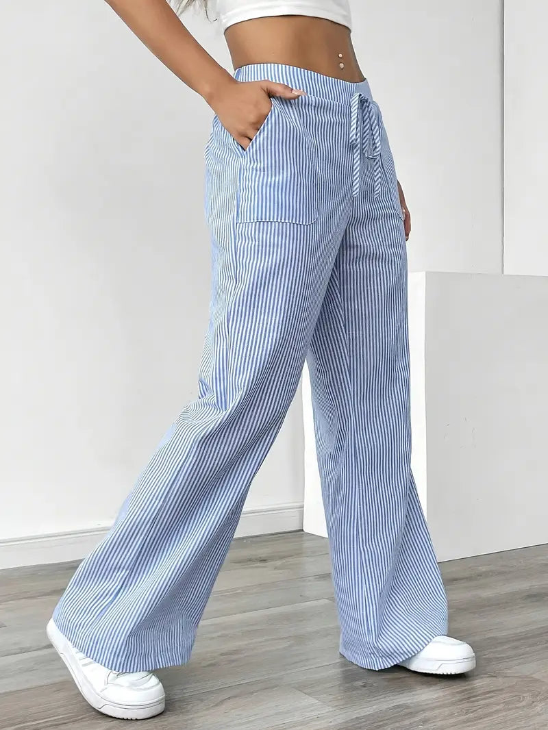 KARINA | STYLISCHE STREIFENHOSE