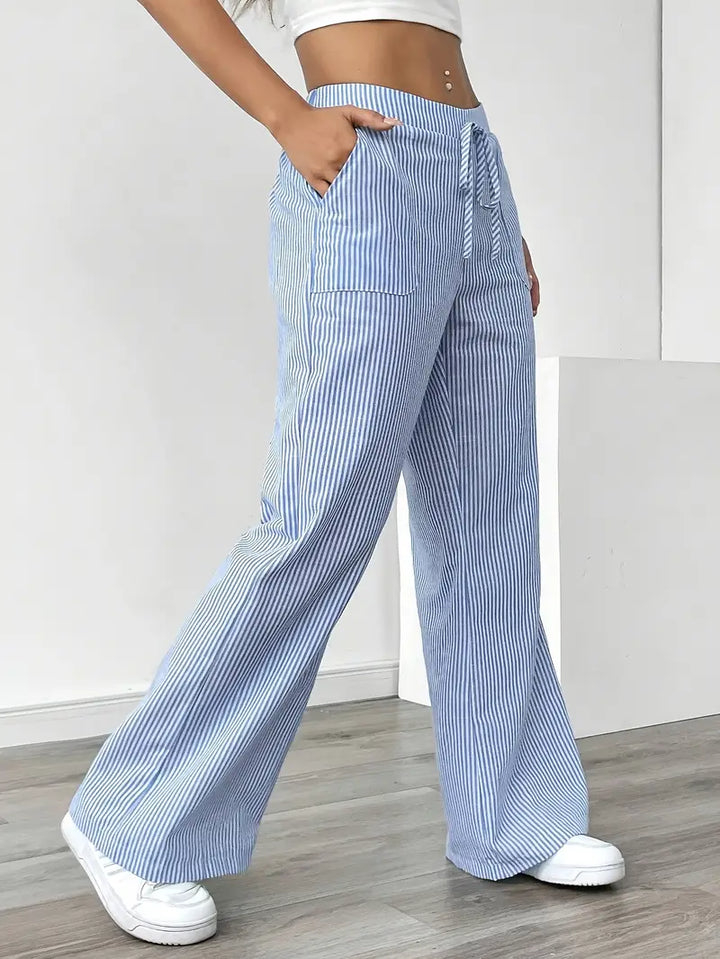 KARINA | STYLISCHE STREIFENHOSE