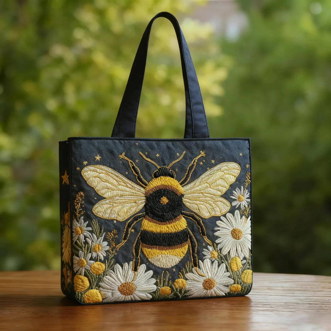 Handgefertigte Tasche | Biene mit Gänseblümchen und Sternen