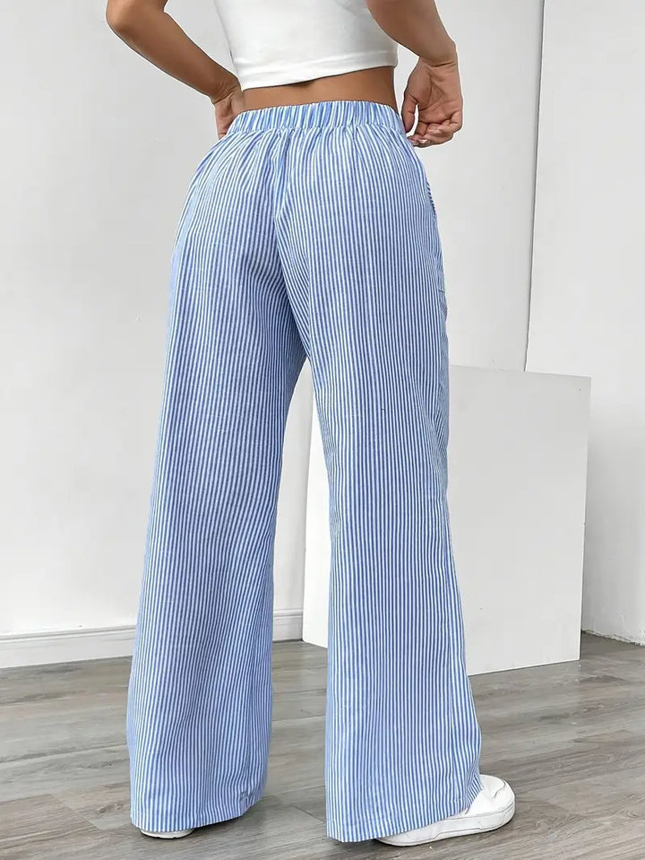 KARINA | STYLISCHE STREIFENHOSE