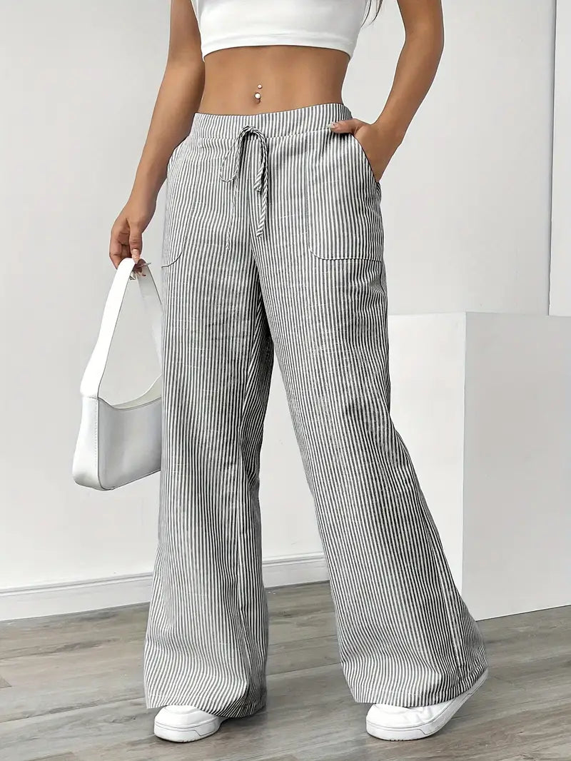 KARINA | STYLISCHE STREIFENHOSE