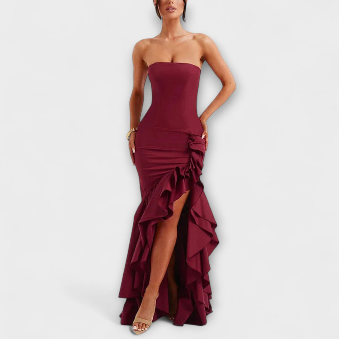 Zuri | Maxikleid mit schulterfreiem Design und asymmetrischem Saum