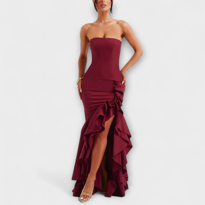 Zuri | Maxikleid mit schulterfreiem Design und asymmetrischem Saum