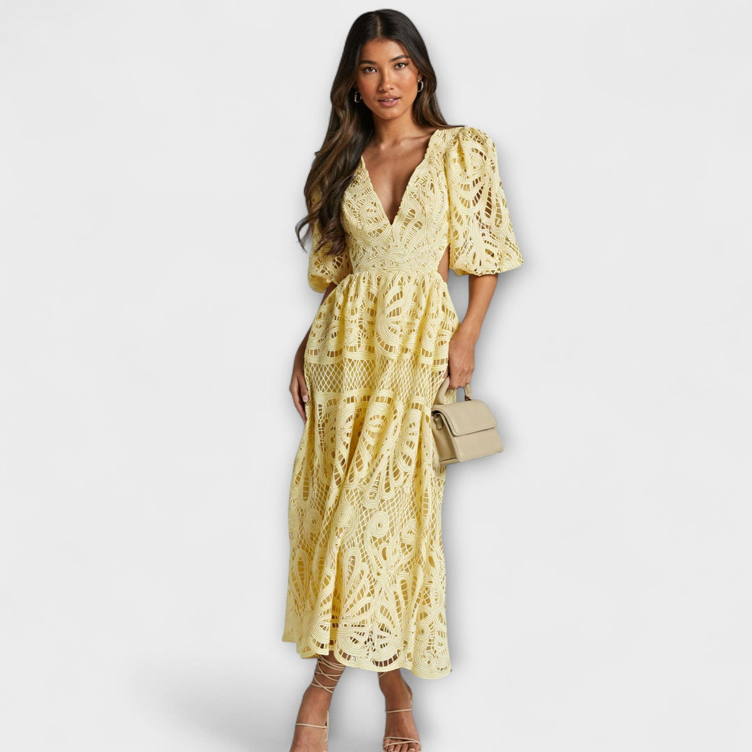 Grace | Elegante Kleider mit zarten Details