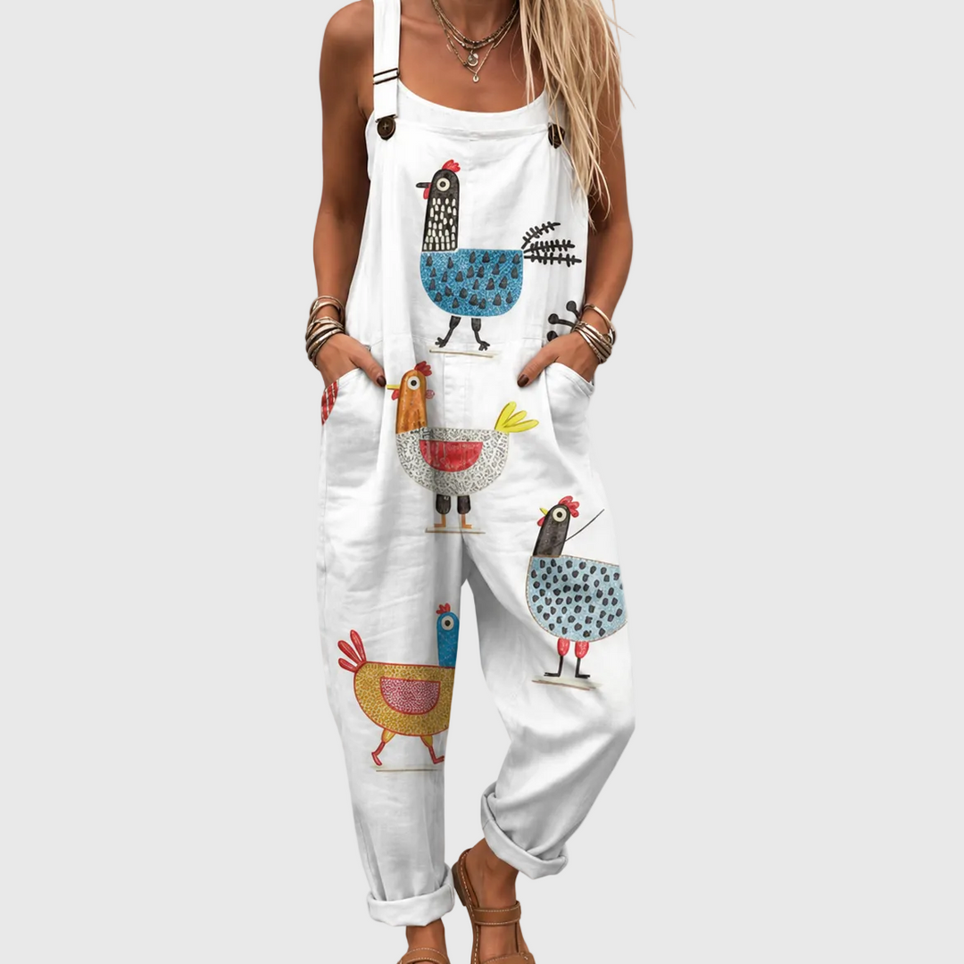 Weiße Latzhose mit bunten Hühnern für Damen