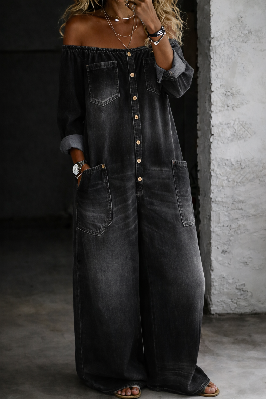 Barbara - Langärmliger Jumpsuit mit Off-Shoulder