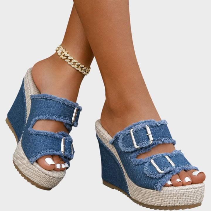 Atelier | Fray Edge Wedge Sandalen