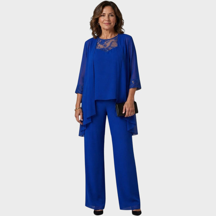 Adalie | Passendes Set aus Hose, Bluse und Mantel