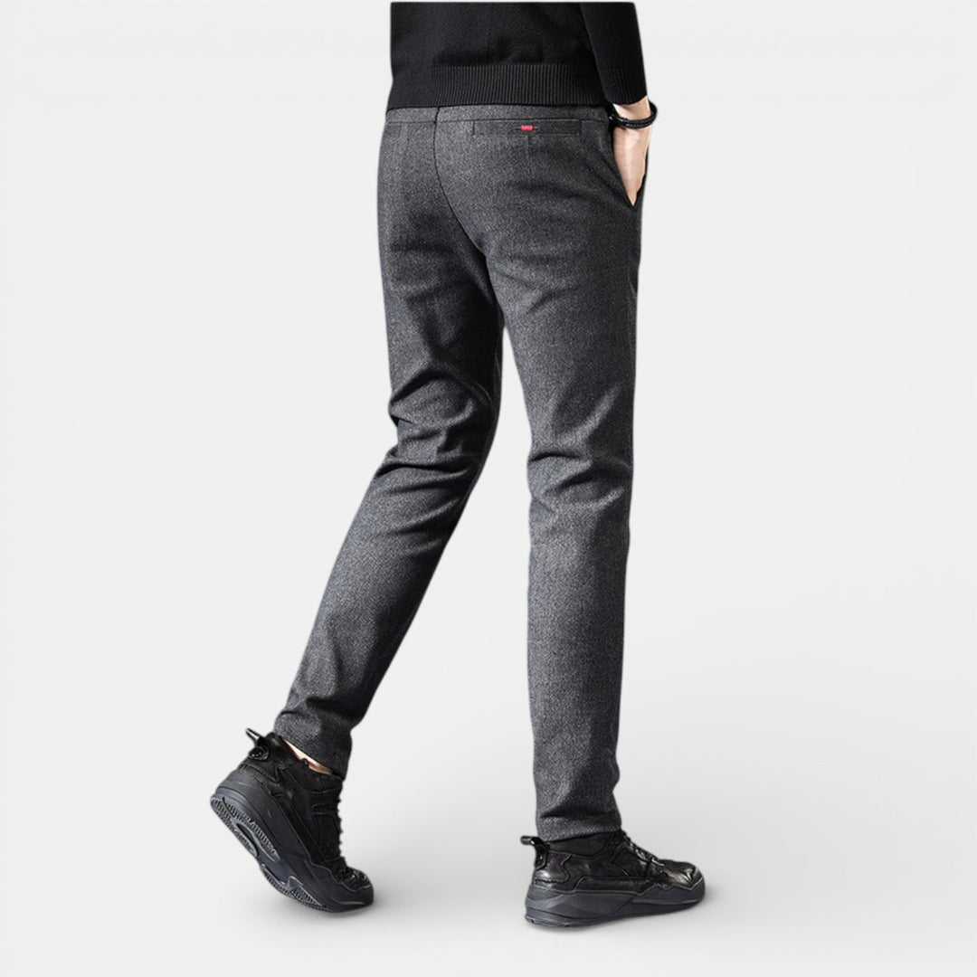 Ignaz™ | Schlanke Tapered-Hose mit glatter Oberfläche