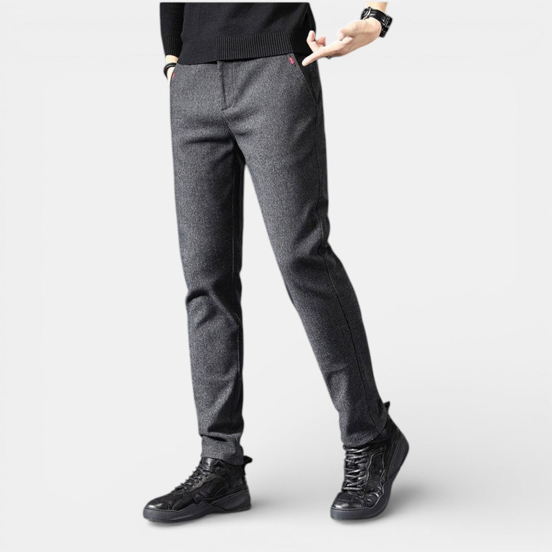 Ignaz™ | Schlanke Tapered-Hose mit glatter Oberfläche