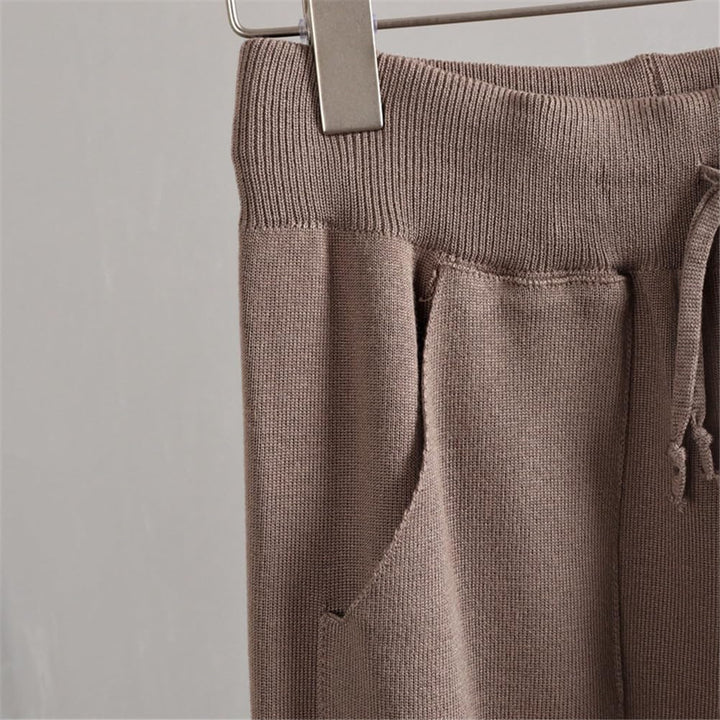 Mannu | Set aus leichtem Pullover und Hose