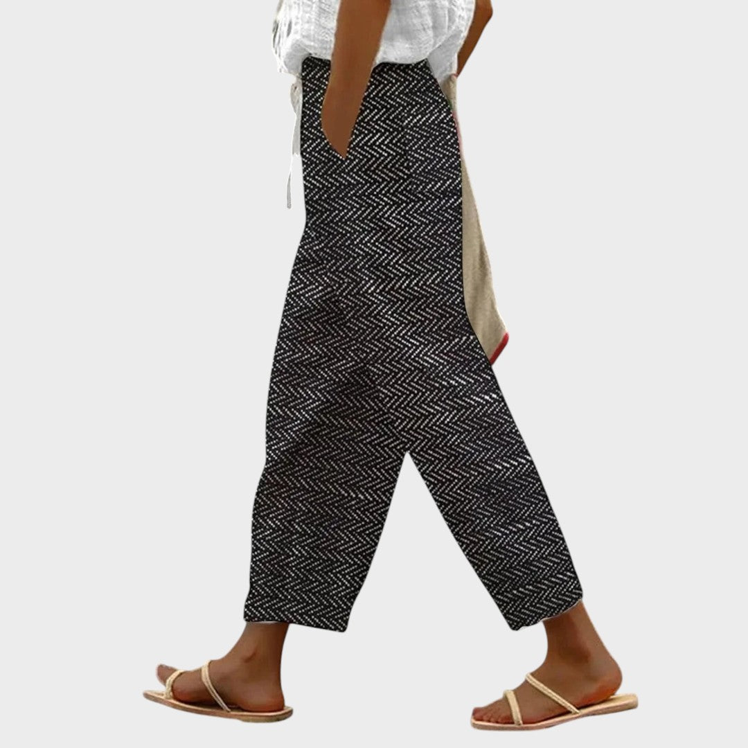 Ulrike | Klassische Sommerhose in Schwarz für Damen