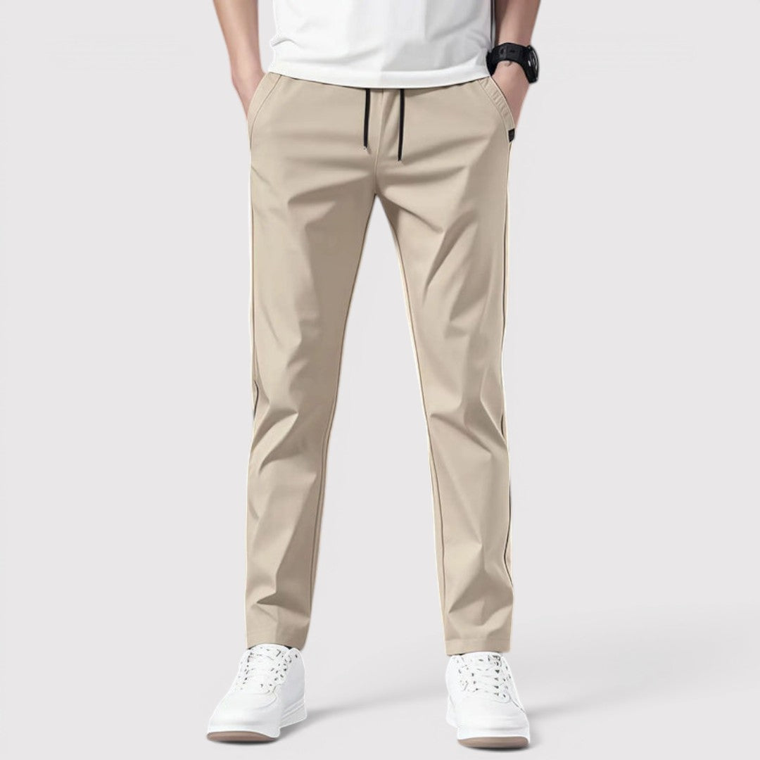 Till™ | Leichte Tapered-Hose mit stabilem Bund