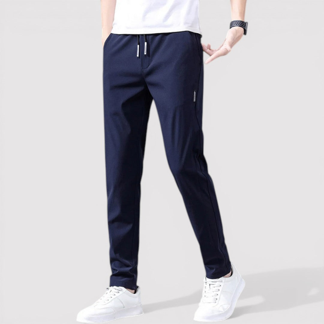 Dietrich™ | Glatte Tapered-Hose mit Stretch-Effekt