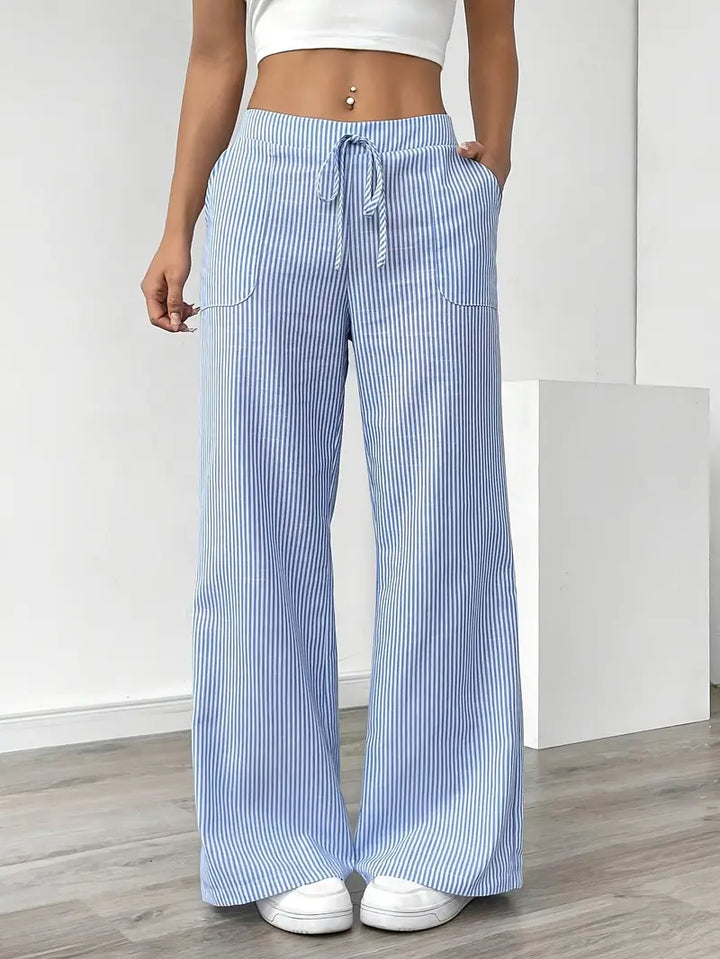 KARINA | STYLISCHE STREIFENHOSE