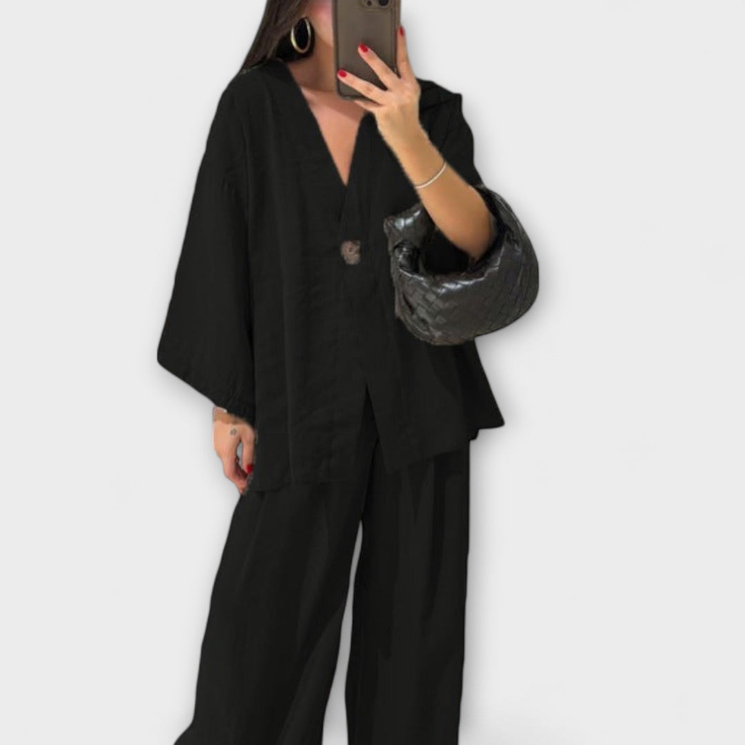 Jacqueline | Lässiges V-Ausschnitt Top und Hosen-Duo