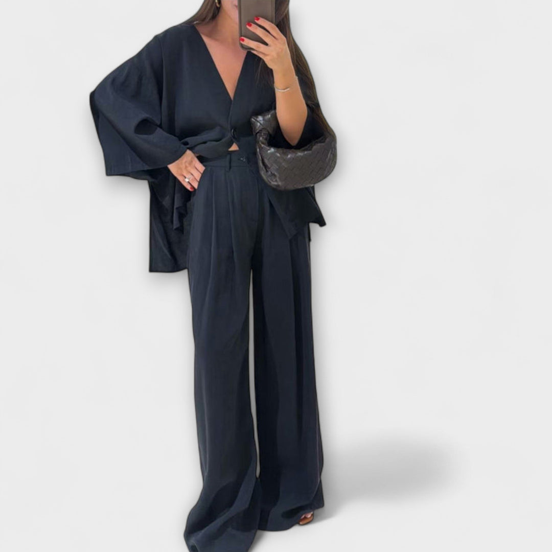 Jacqueline | Lässiges V-Ausschnitt Top und Hosen-Duo