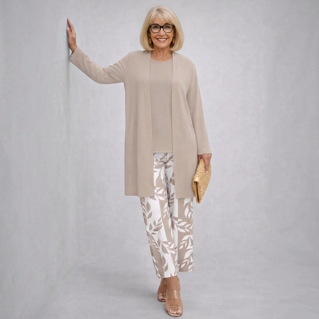 Anke – Set in Creme, langer Cardigan offen über dem Oberteil