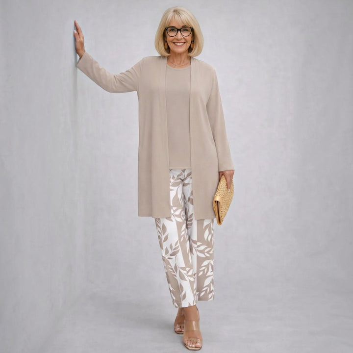 Anke – Set in Creme, langer Cardigan offen über dem Oberteil