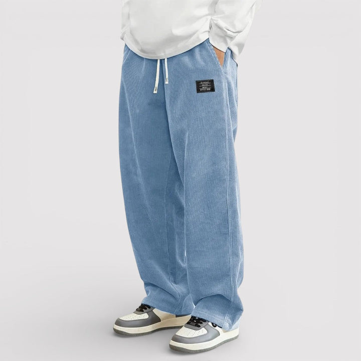 Korbinian™ | Hose mit markanter Rippenstruktur
