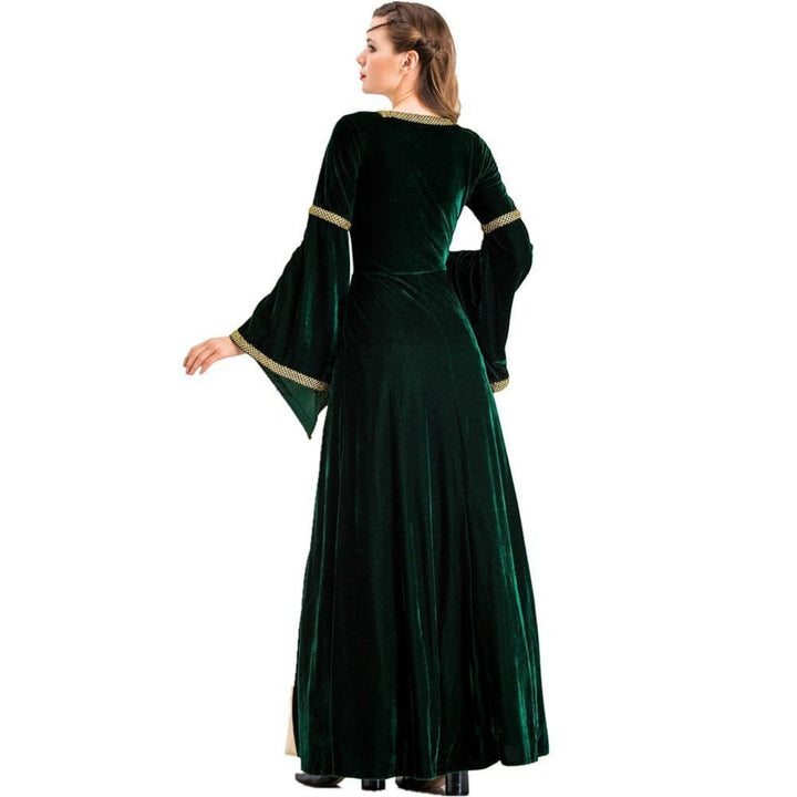 Vestido medieval de veludo verde Lars Hamburg com mangas largas e detalhes dourados, vista traseira