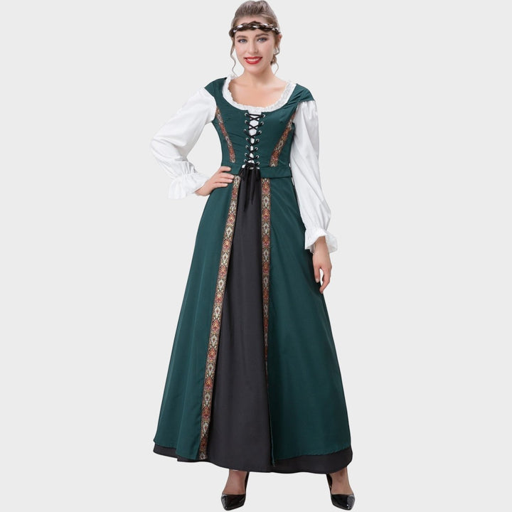 Modelo veste vestido tradicional Lars Hamburg verde e preto com mangas brancas, corpete com atacadores e detalhes