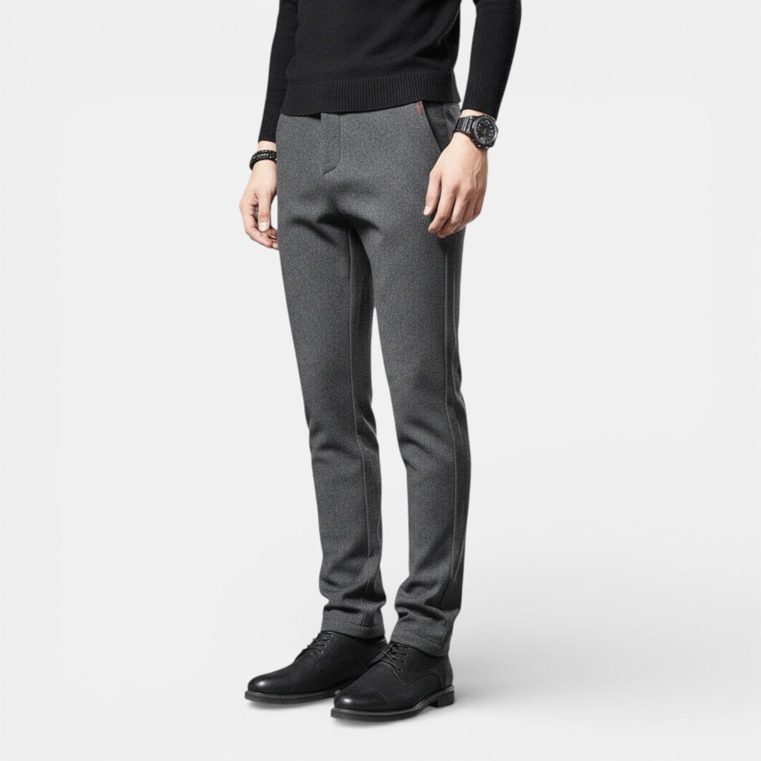 Ignaz™ | Schlanke Tapered-Hose mit glatter Oberfläche