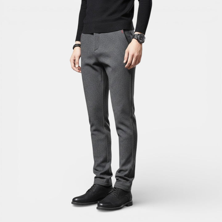 Ignaz™ | Schlanke Tapered-Hose mit glatter Oberfläche