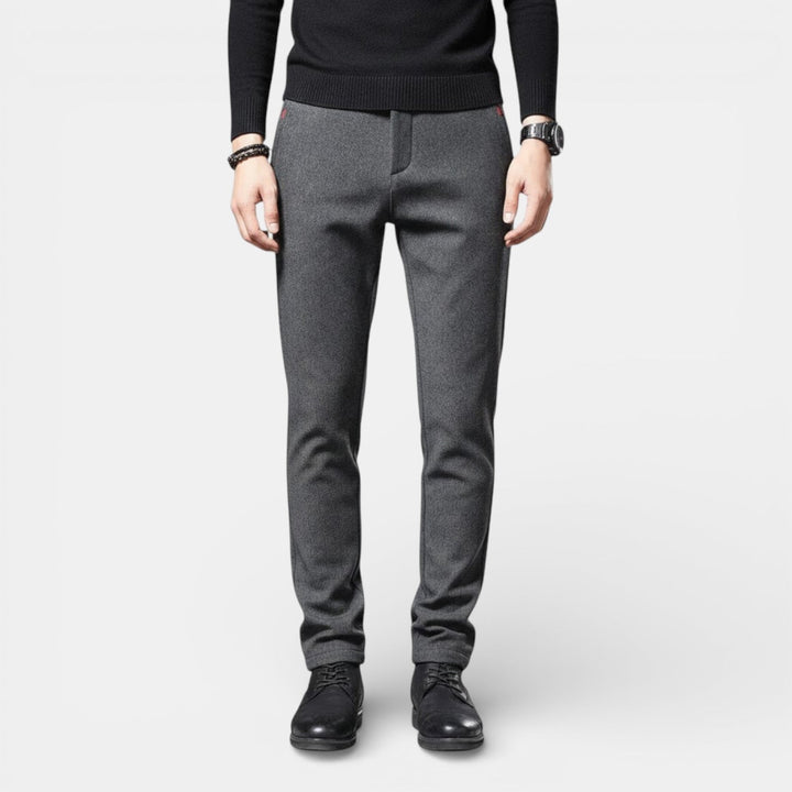 Ignaz™ | Schlanke Tapered-Hose mit glatter Oberfläche