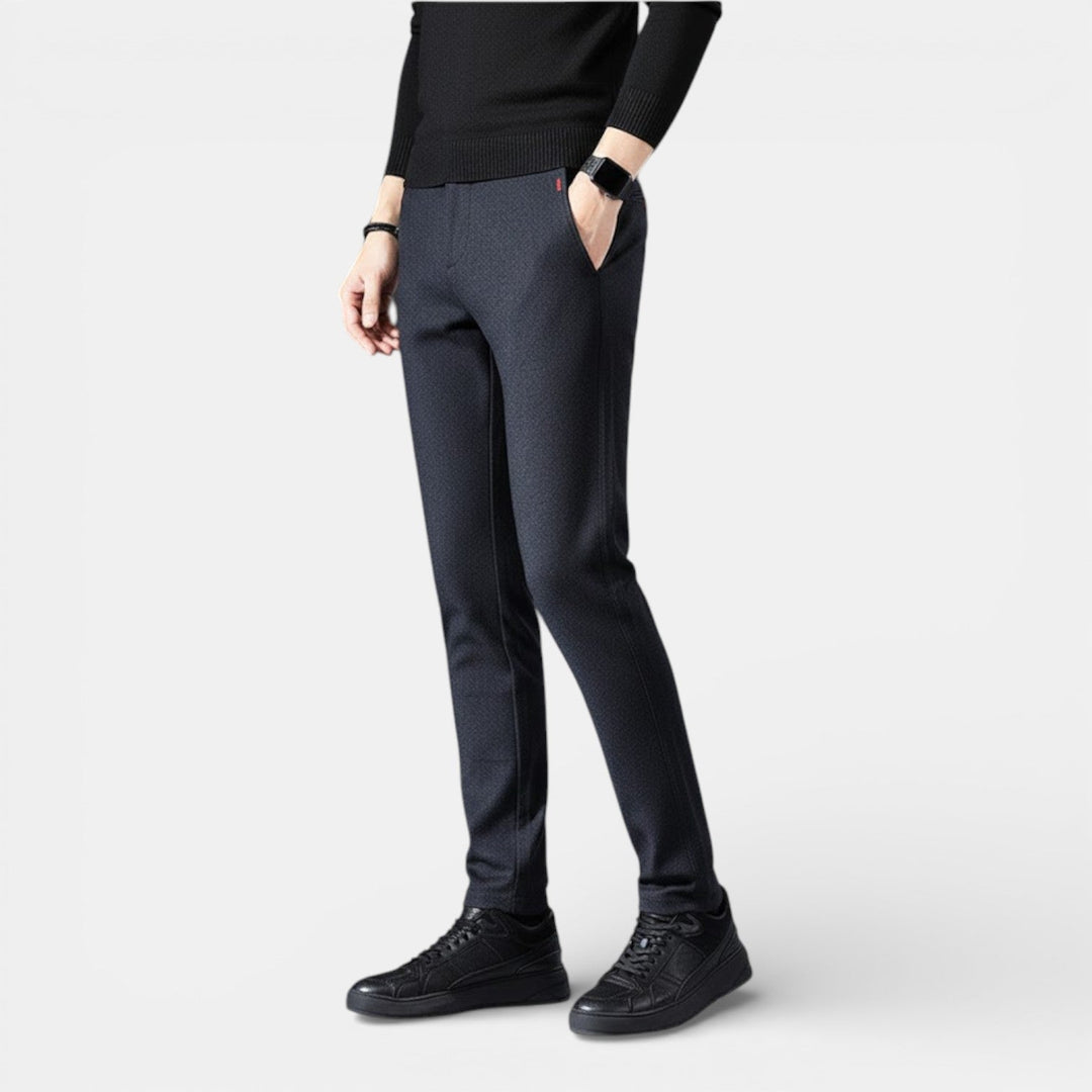 Ignaz™ | Schlanke Tapered-Hose mit glatter Oberfläche